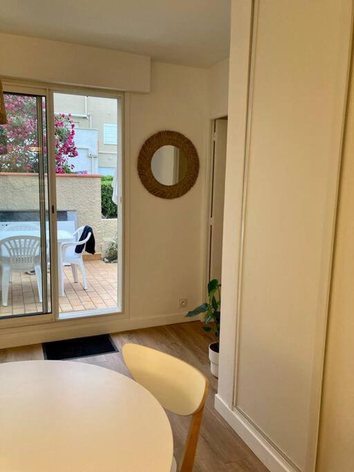 Le Grand Large 3 Pieces En Rez De Jardin, Avec Terrasse Et Acces Direct A La Plage A Pied Le Barcares Bagian luar foto